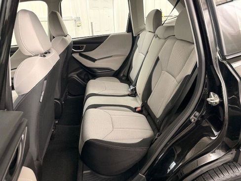 Used 2021 Subaru Forester AWD/4WD image 9