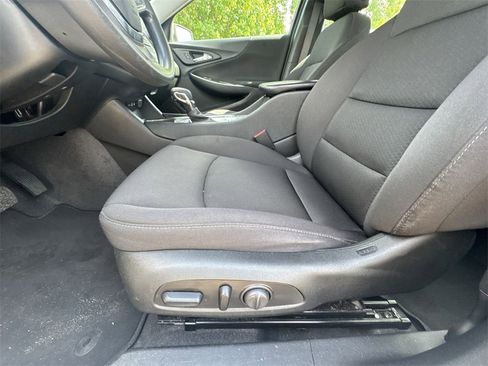 Used 2023 Chevrolet Malibu LT image 12