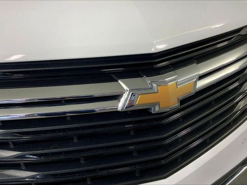 Used 2024 Chevrolet Equinox LT image 28