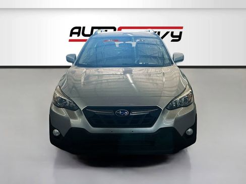 Used 2022 Subaru Crosstrek 2.0i Premium AWD/4WD image 2