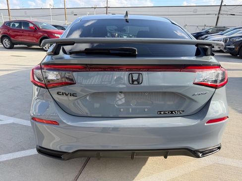 Used 2022 Honda Civic Sport image 3