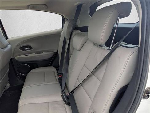 Used 2022 Honda HR-V EX-L image 12