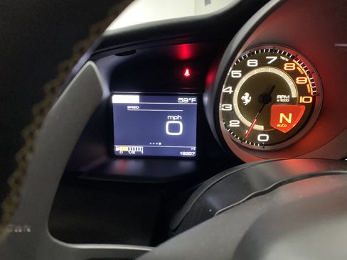 Used 2017 Ferrari 488 Spider image 23