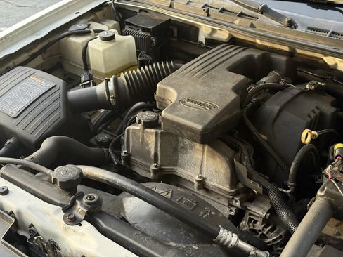 Used 2012 Chevrolet Colorado LT AWD/4WD image 11