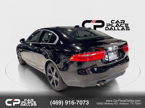 Used 2019 Jaguar XE Prestige RWD image 10
