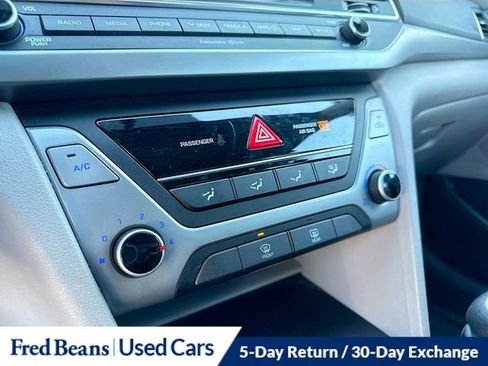 Used 2018 Hyundai Elantra SEL image 17