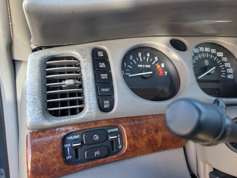 Used 2000 Buick Le Sabre Limited w/ Prestige Opt Pkg FWD image 27