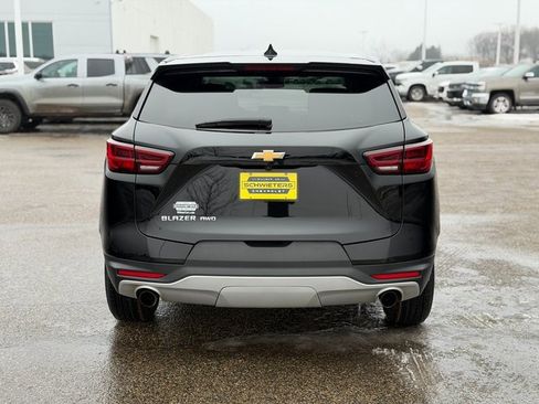 Used 2025 Chevrolet Blazer LT image 7