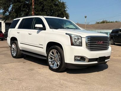 Used 2017 GMC Yukon SLT w/ Premium Edition