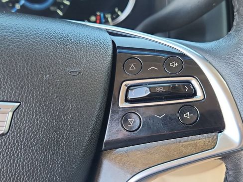 Used 2020 Cadillac Escalade Luxury AWD/4WD image 21