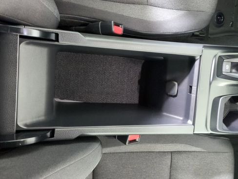 Used 2025 Toyota Camry LE w/ Convenience Package image 27