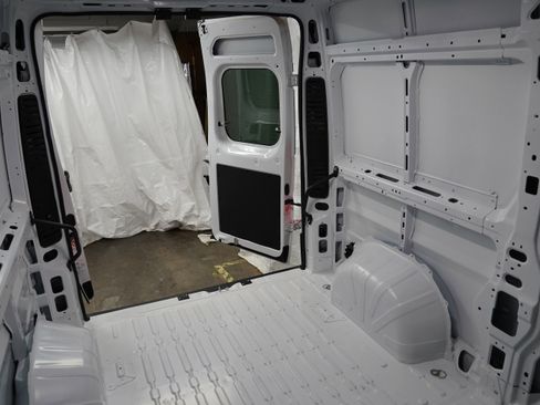 New 2026 RAM ProMaster 2500 w/ Convenience Group FWD image 7