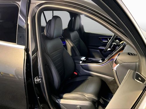 Certified 2025 Mercedes-Benz GLC 350e 4MATIC image 8