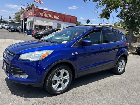 Used 2013 Ford Escape SE FWD image 2
