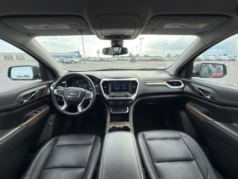 Used 2023 GMC Acadia SLE w/ Driver Convenience Package AWD/4WD image 13