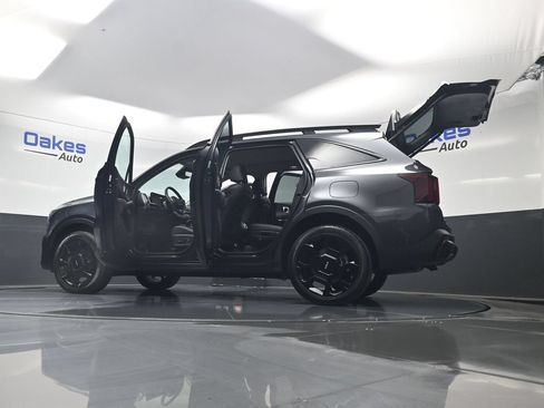Certified 2024 Kia Sorento SX AWD/4WD image 64