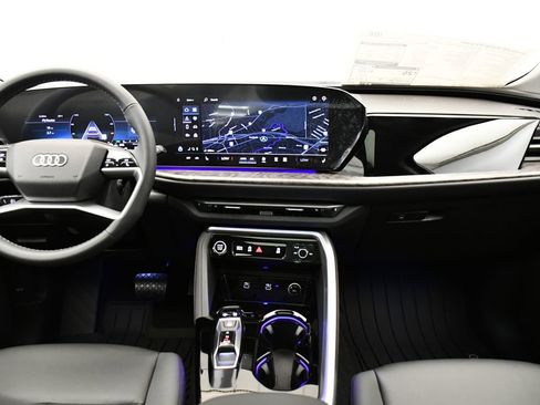 Certified 2025 Audi Q5 Premium Plus w/ Premium Plus image 19