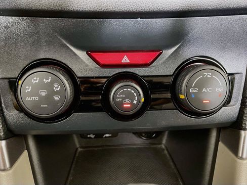 Used 2023 Subaru Forester AWD/4WD image 9