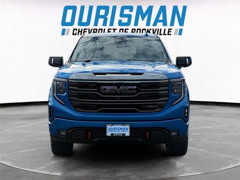 Used 2022 GMC Sierra 1500 AT4 image 8