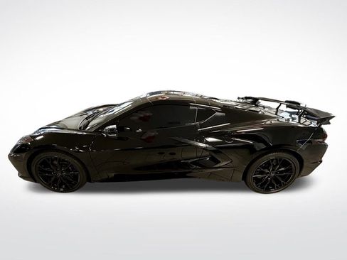 Used 2025 Chevrolet Corvette Stingray image 8