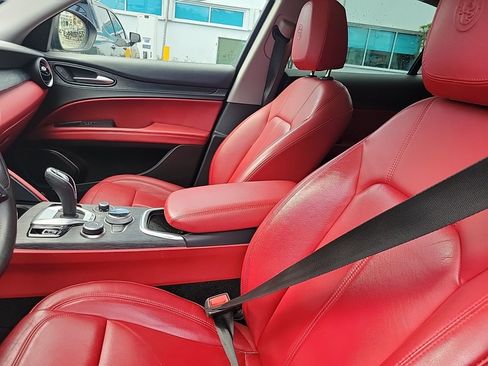 Used 2021 Alfa Romeo Stelvio Sprint w/ Nero Edizione RWD image 27