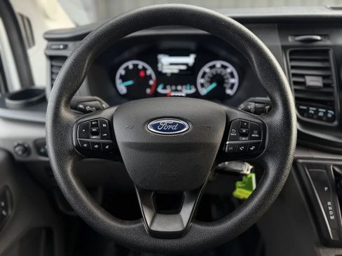 Used 2025 Ford Transit 250 148 Medium Roof Extended AWD w/ Load Area Protection Package image 18