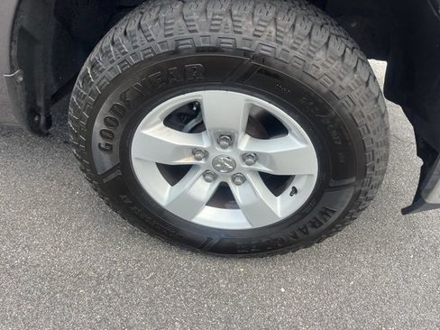 Used 2019 RAM 1500 Tradesman w/ Chrome Plus Package image 25