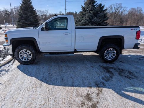 Used 2016 Chevrolet Silverado 3500 LT w/ LT Convenience Package image 6