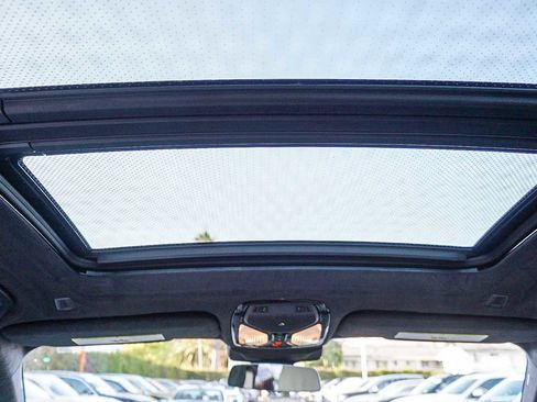 New 2026 BMW X7 M60i AWD/4WD image 18