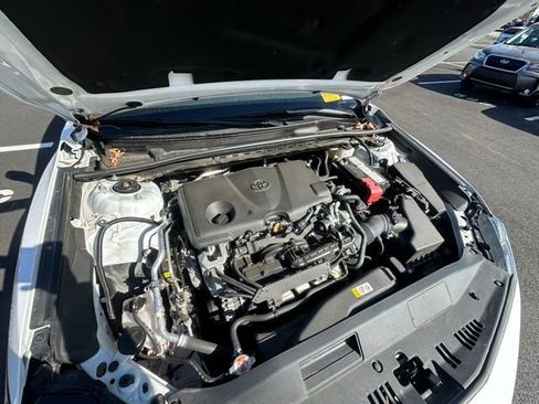 Used 2024 Toyota Camry SE w/ Convenience Package image 15