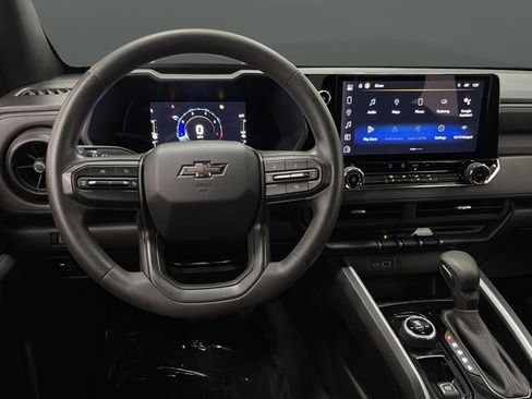 Certified 2023 Chevrolet Colorado Trail Boss w/ Technology Package image 5