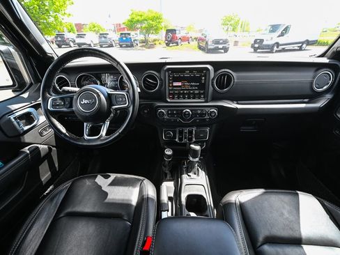 Used 2023 Jeep Wrangler Unlimited Sahara w/ Cold Weather Group AWD/4WD image 29