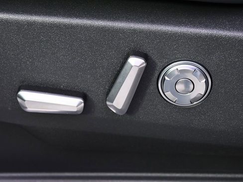 New 2026 Lincoln Navigator L Reserve w/ Jet Appearance Package AWD/4WD image 14