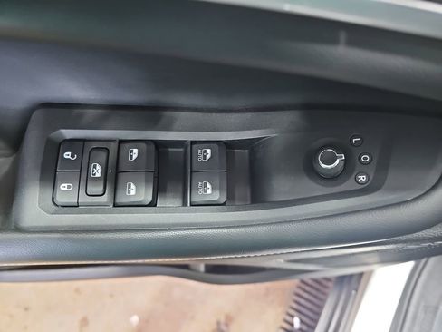 Used 2022 Jeep Grand Cherokee Limited w/ Trailer Tow Prep Group (B) image 27