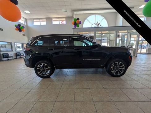 New 2025 Jeep Grand Cherokee Overland w/ Luxury Tech Group IV AWD/4WD image 2