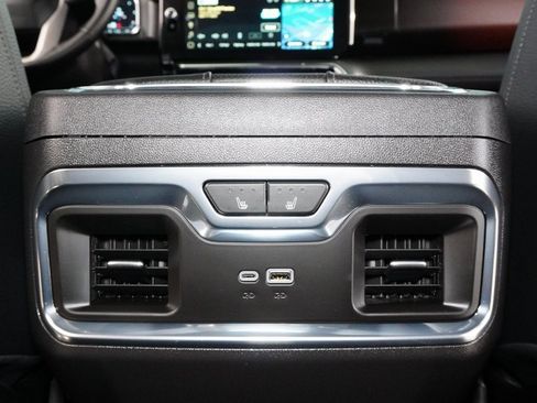 Used 2025 GMC Sierra 1500 Denali image 28