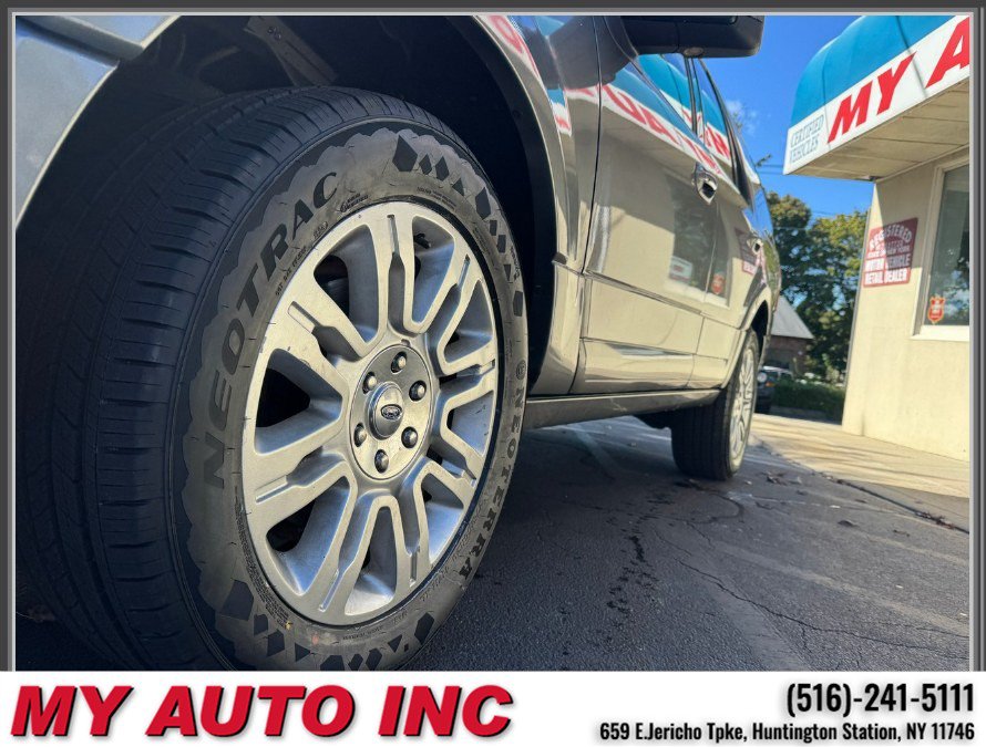 Used 2012 Ford Expedition Limited AWD/4WD image 10