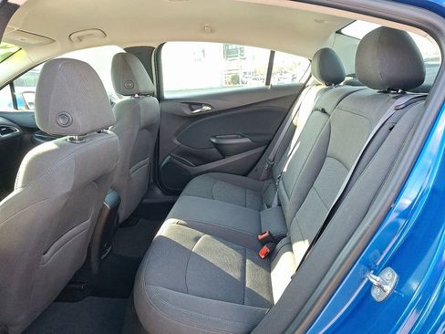 Used 2017 Chevrolet Cruze LT image 13