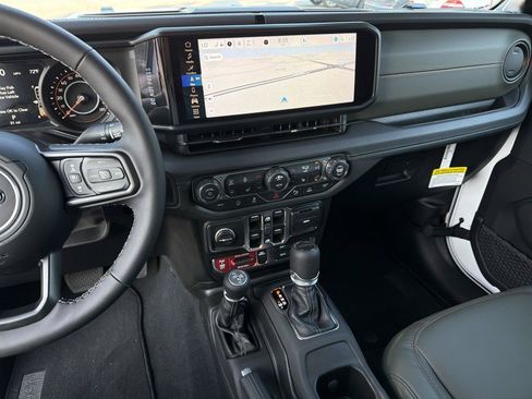 New 2026 Jeep Gladiator Mojave AWD/4WD image 25