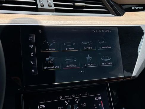 Used 2024 Audi Q8 e-tron Premium AWD/4WD image 16