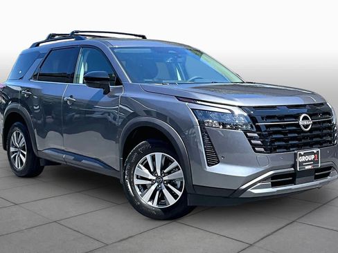 New 2026 Nissan Pathfinder SL FWD image 2