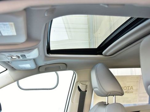 New 2025 Toyota RAV4 XLE Premium image 7