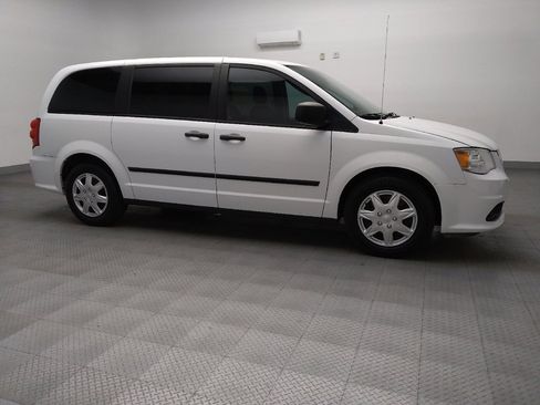 Used 2016 Dodge Grand Caravan American Value Package image 11