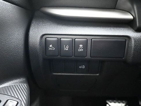 Used 2024 Mitsubishi Eclipse Cross SE image 21