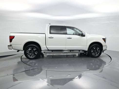 Used 2023 Nissan Titan Platinum Reserve w/ Off Road Protection Package AWD/4WD image 4