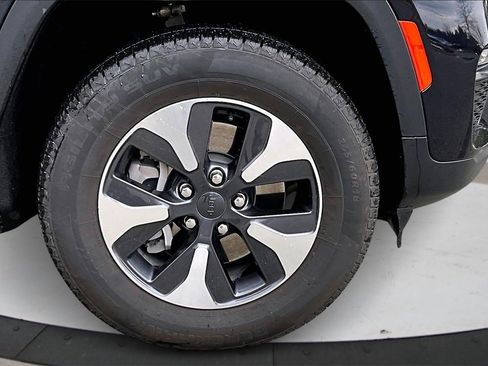 Used 2024 Jeep Grand Cherokee Limited 4xe image 35