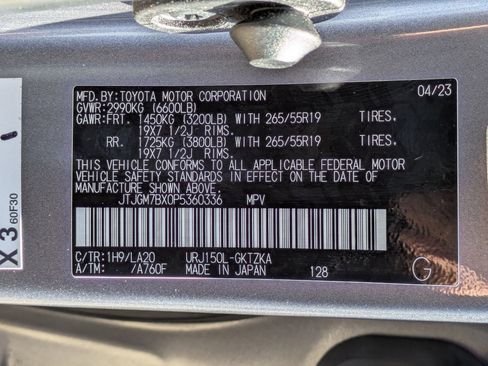 Used 2023 Lexus GX 460 Luxury w/ Sport Design Package AWD/4WD image 35