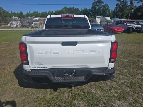 Used 2024 Chevrolet Colorado Z71 w/ Z71 Convenience Package 2 AWD/4WD image 6