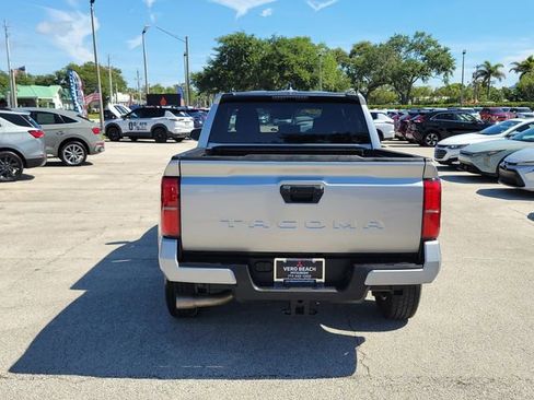 Used 2024 Toyota Tacoma SR5 RWD image 5