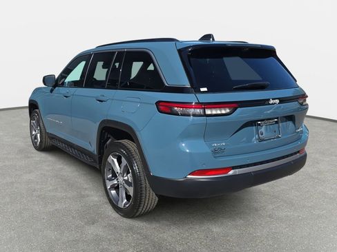 New 2026 Jeep Grand Cherokee Limited w/ Luxury Tech Group II AWD/4WD image 7